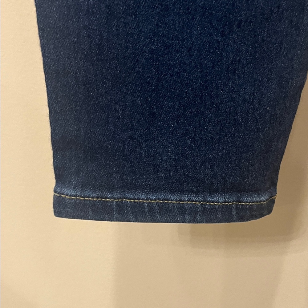 NWT Cello Women's Classic Blue Straight Leg Jeans - Picture 6 of 6